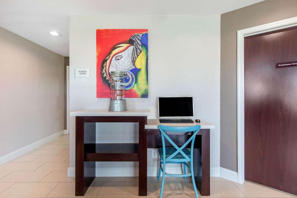 Quality Inn & Suites Port Arthur - Nederland Udogodnienia zdjęcie