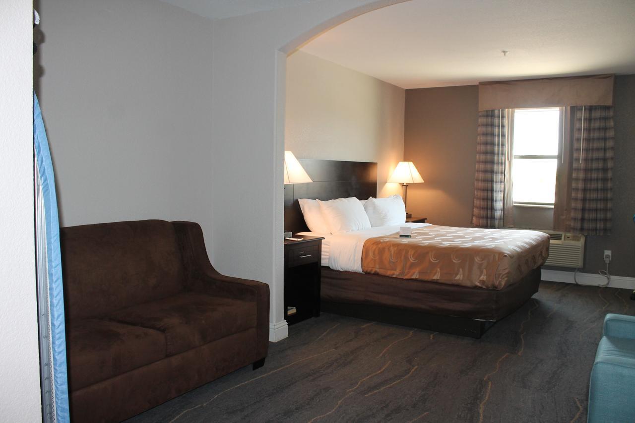 Quality Inn & Suites Port Arthur - Nederland Zewnętrze zdjęcie