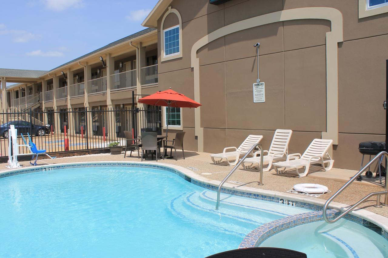 Quality Inn & Suites Port Arthur - Nederland Zewnętrze zdjęcie