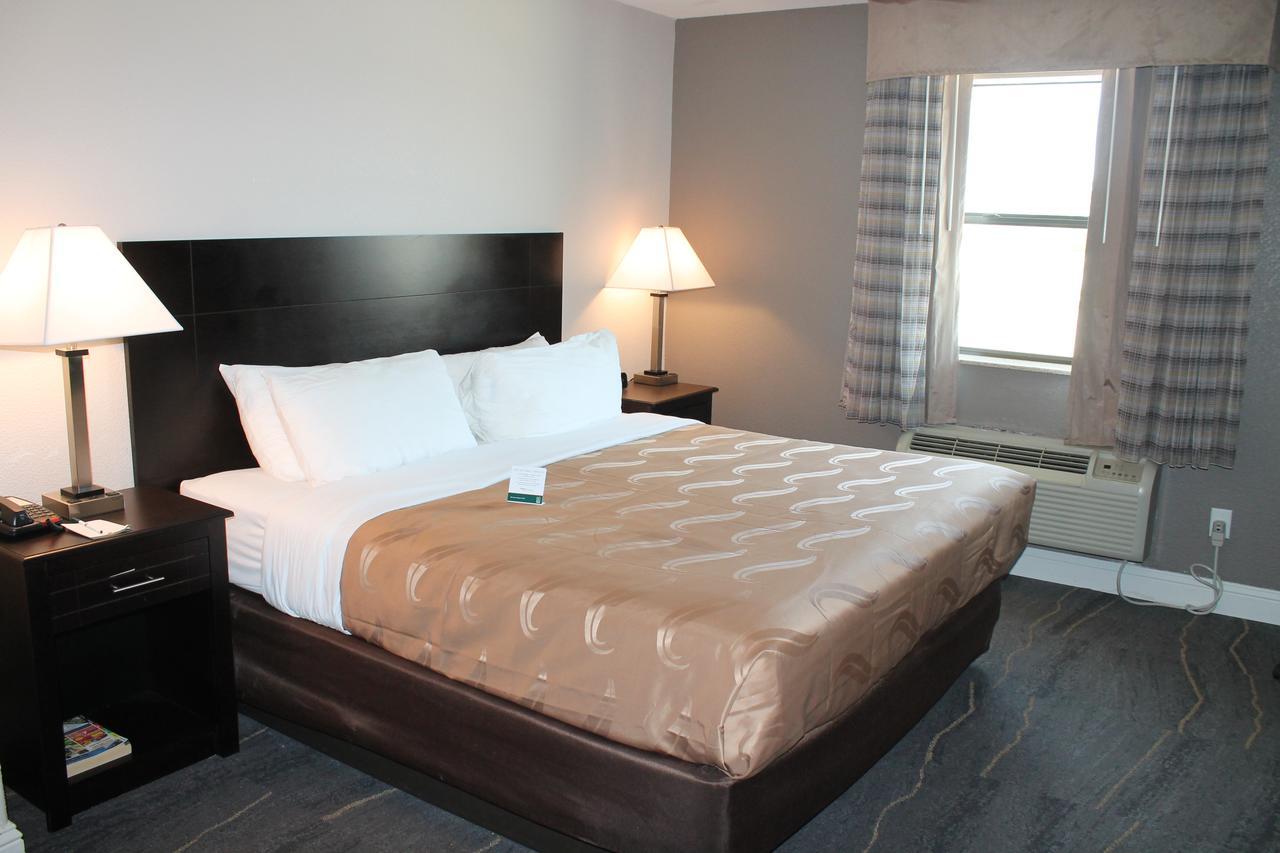 Quality Inn & Suites Port Arthur - Nederland Zewnętrze zdjęcie